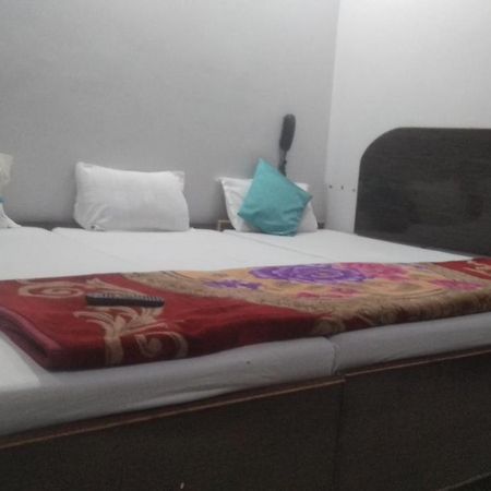 Hotel Giriraj Inn Bénarès Extérieur photo