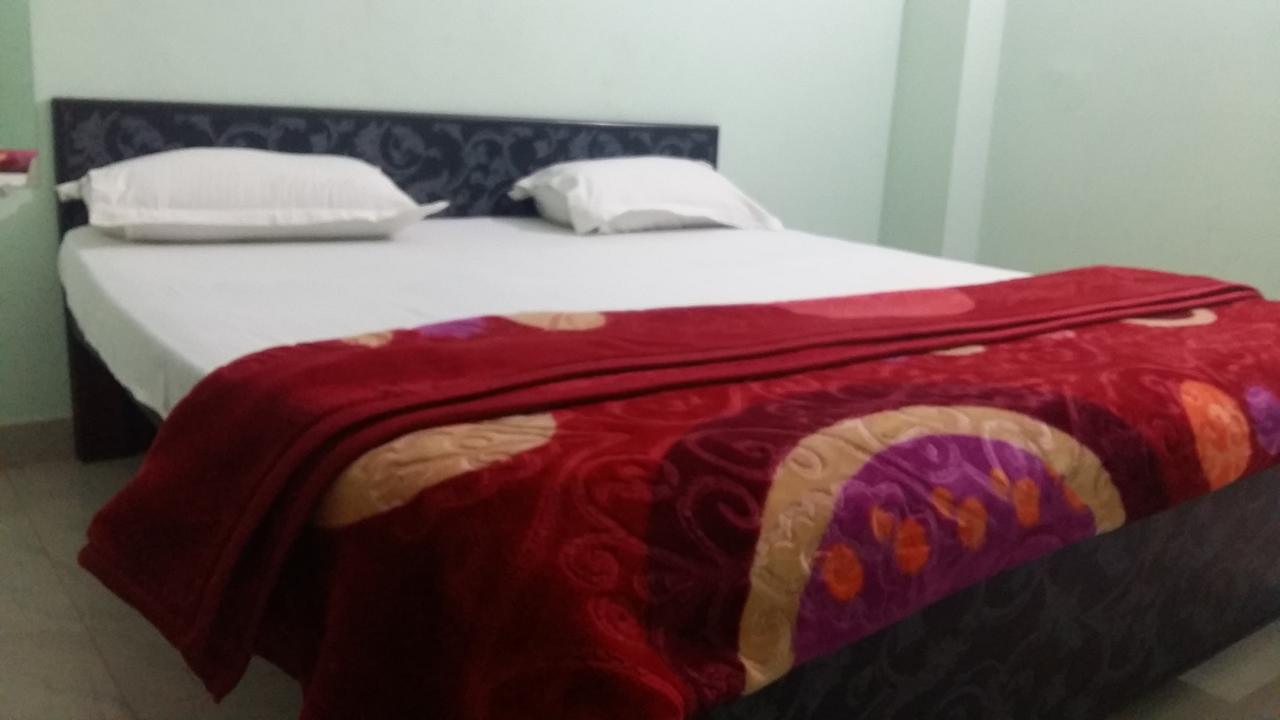 Hotel Giriraj Inn Bénarès Extérieur photo