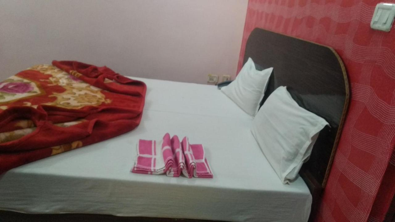 Hotel Giriraj Inn Bénarès Extérieur photo